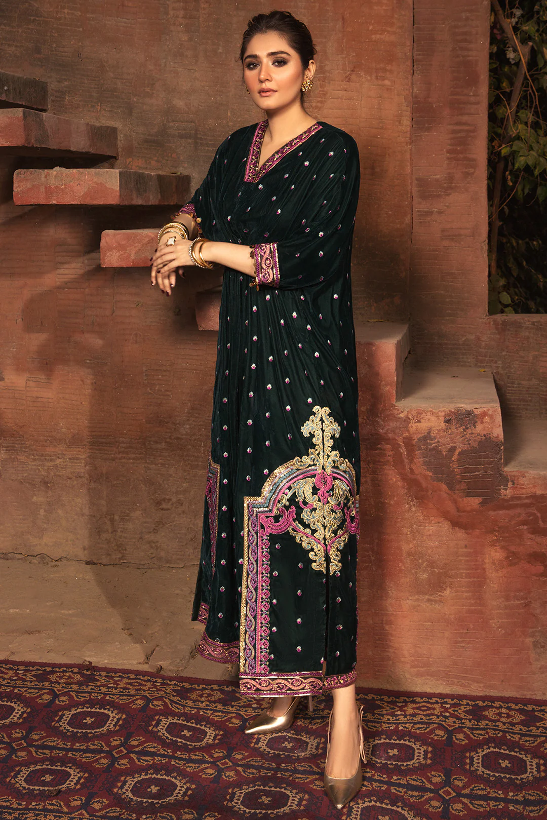 1 Piece - Embroidered Velvet Kaaftan L0289 - Image 4