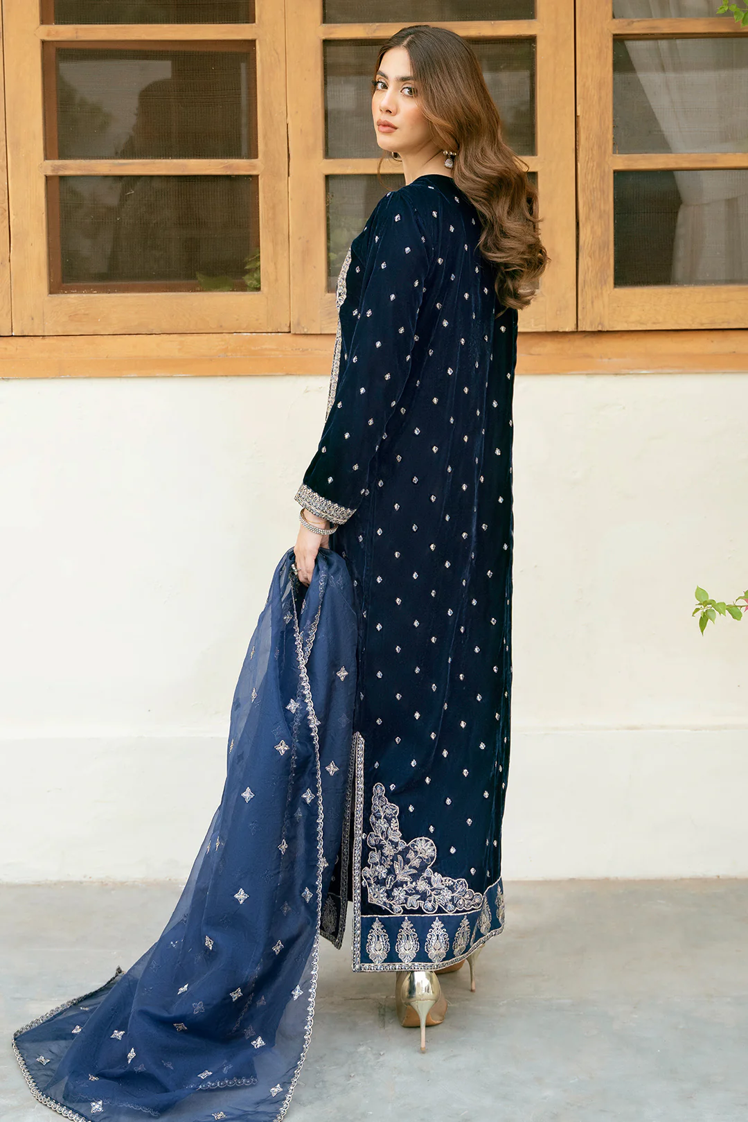 2 Piece - Embroidered Premium Velvet Suit V1009 - Image 4