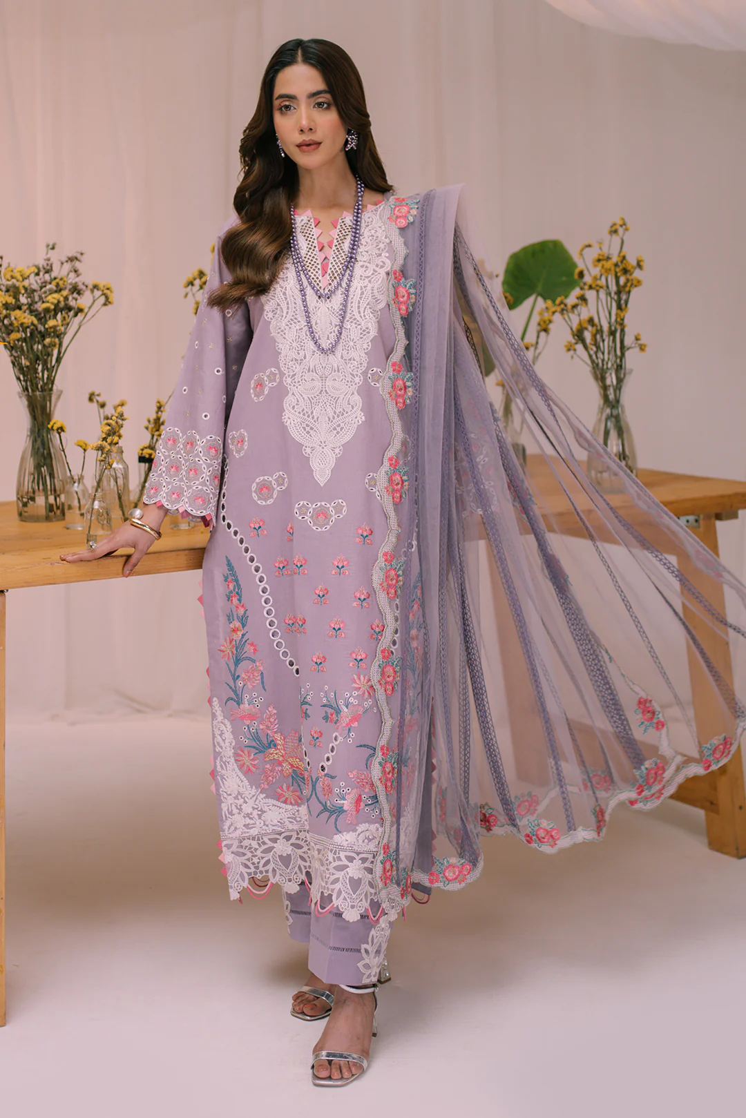 3 Piece - Embroidered Lawn Suit LFP1123 - Image 4