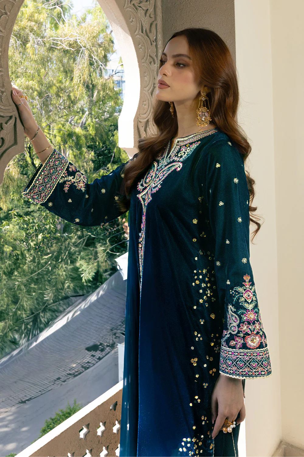 3 Piece - Embroidered Premium Velvet Suit V001017 - Image 4
