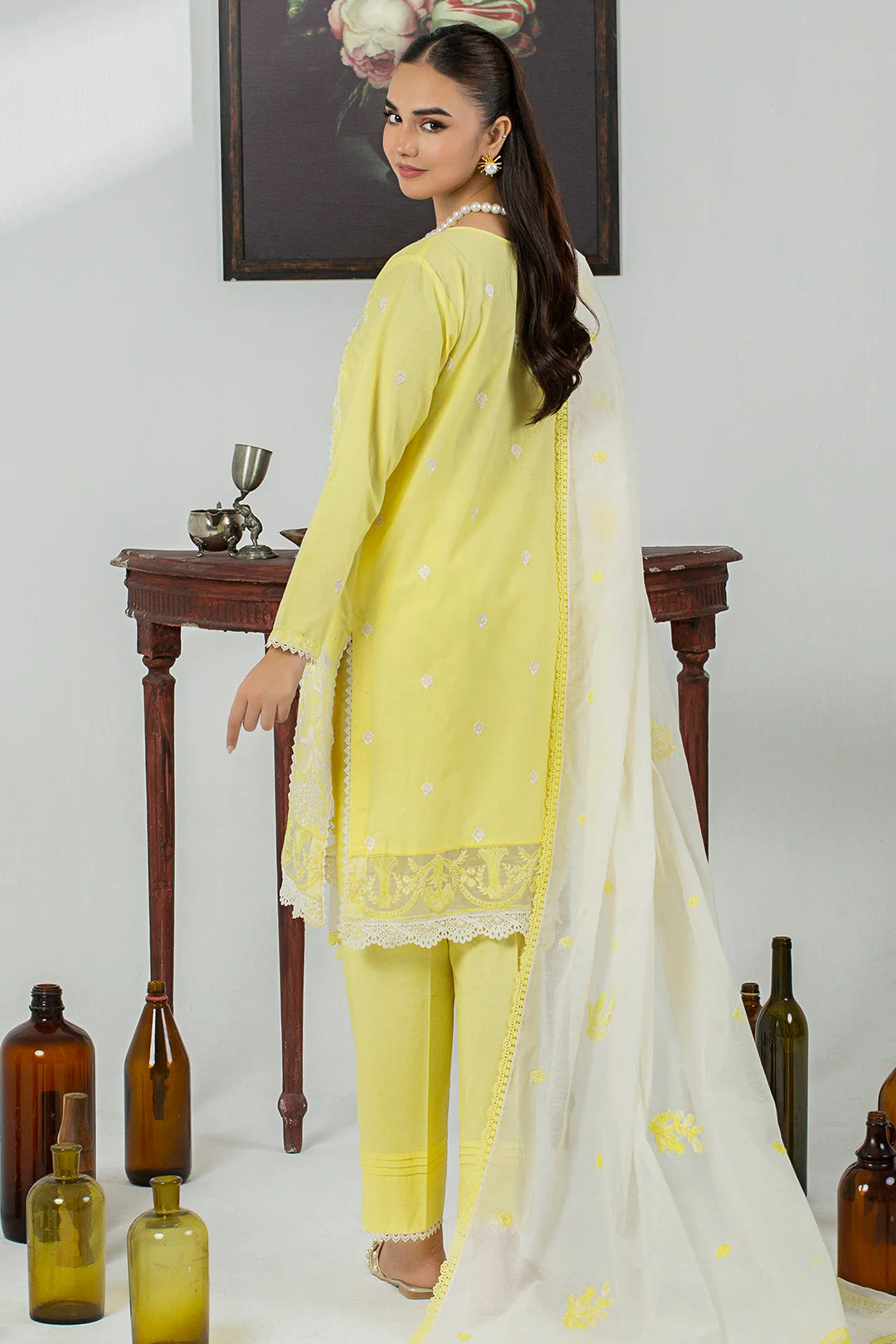 3 Piece - Embroidered Cotton Cambric Suit P001032 - Image 4