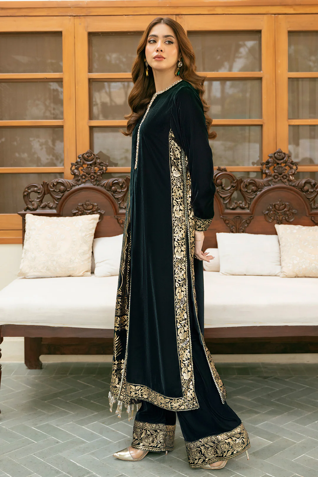 3 Piece - Foil Print Premium Velvet Suit V1013 - Image 3