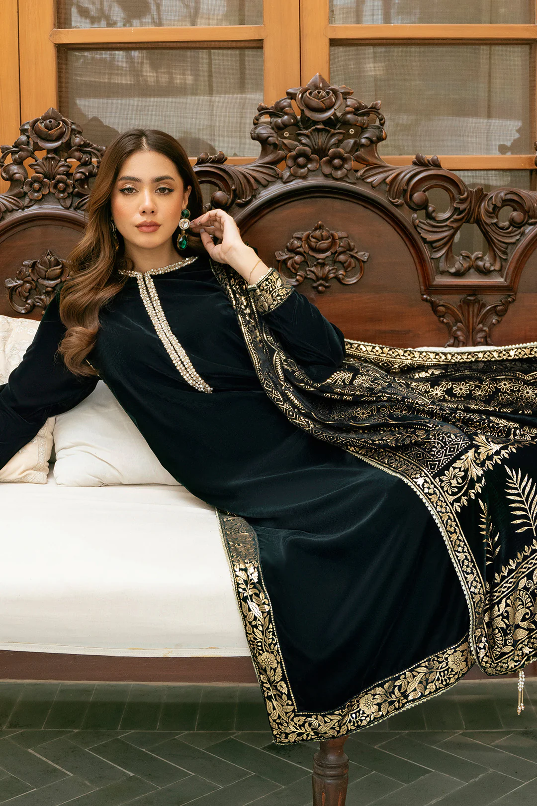 3 Piece - Foil Print Premium Velvet Suit V1013 - Image 4