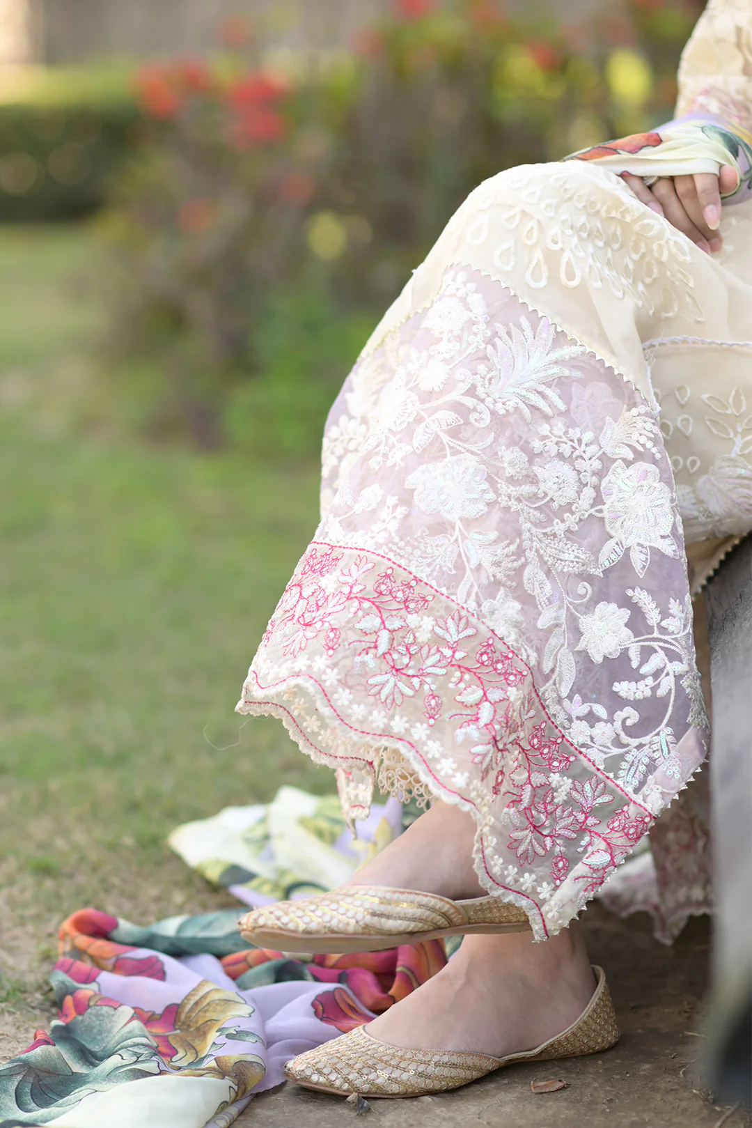 4 Piece - Embroidered Organza Suit L0948 - Image 4