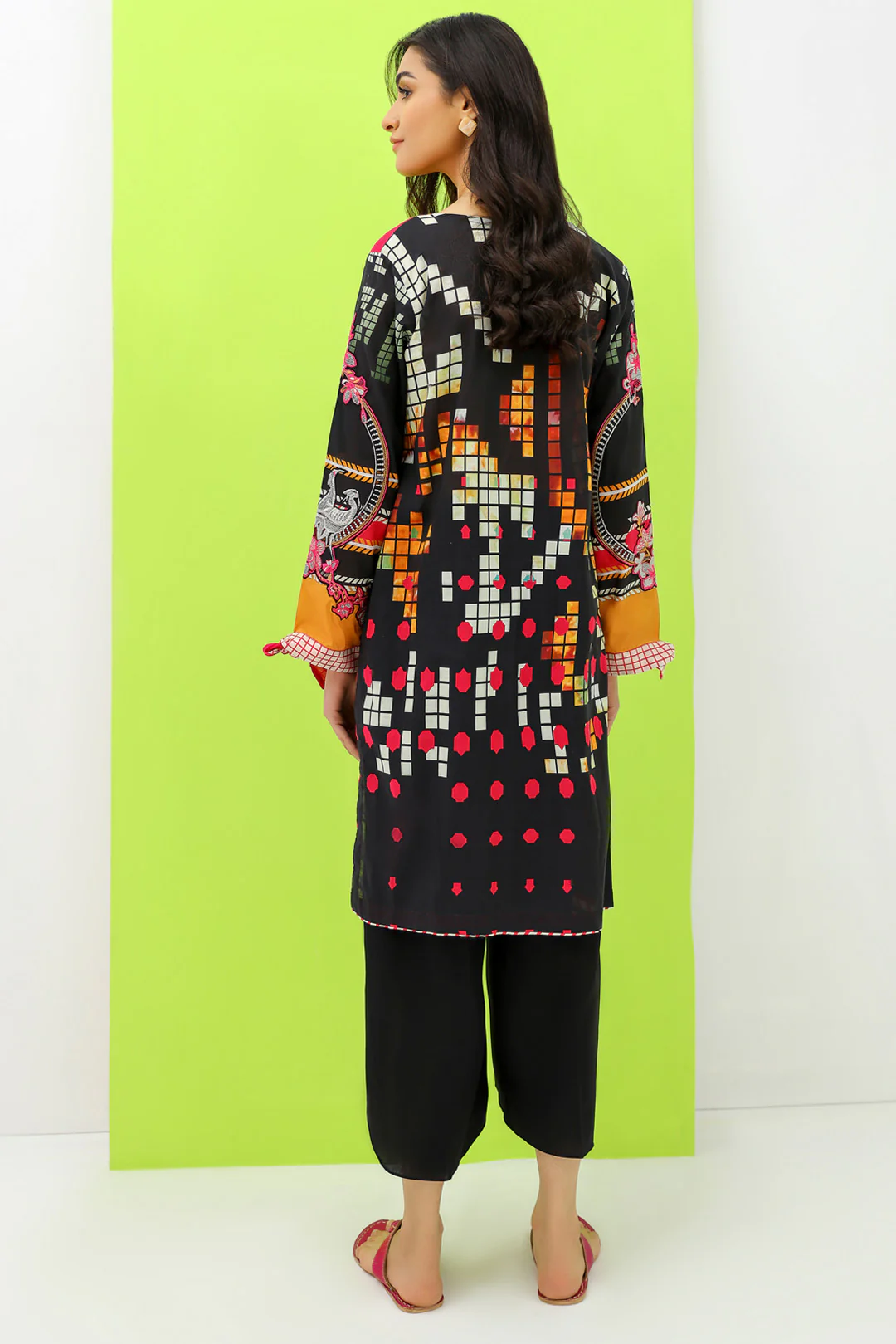 Single Shirt Lawn Digital Print P2035 - Shocking Pink - Image 3